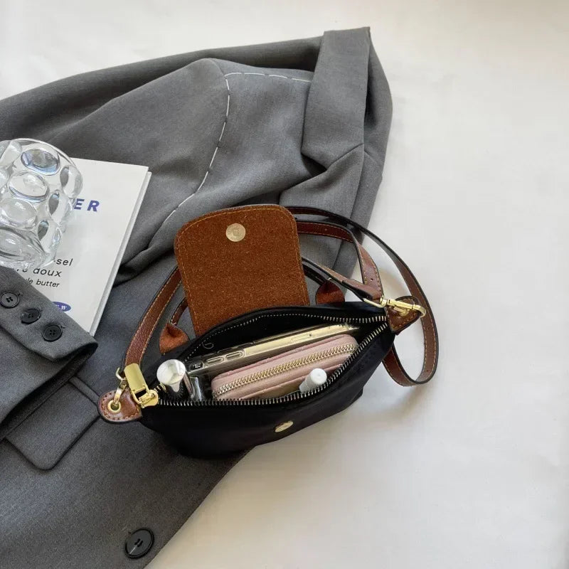 LuxeCarrY - Mini Pouch Bag