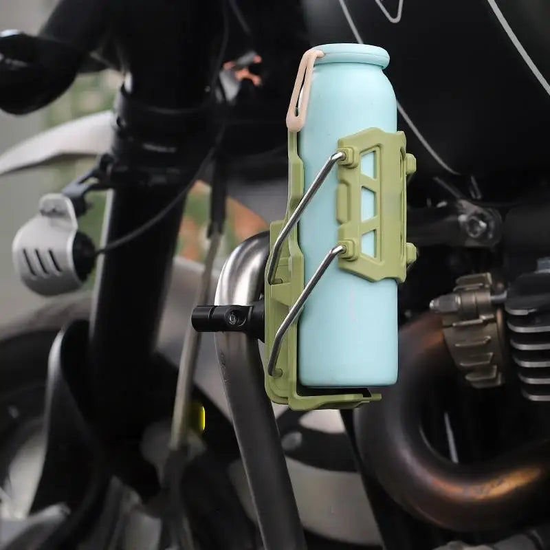Self-adjusting Cup Holder