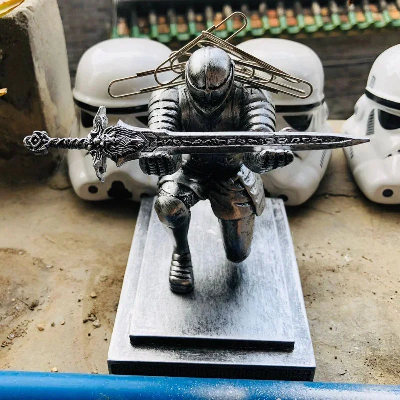 Knight Pen Holder